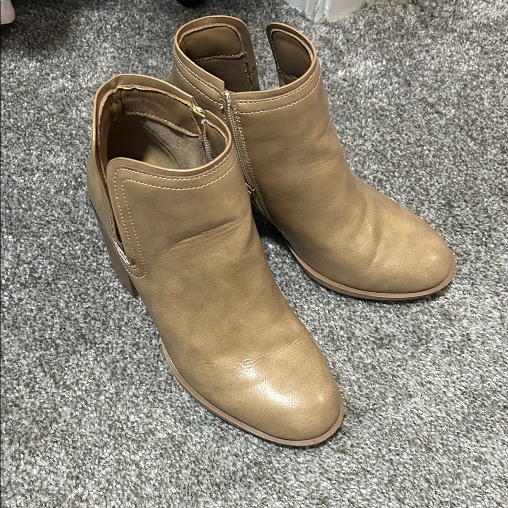 Women's Tan Leather Ankle Boots